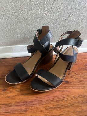 Merona Black Strappy Block Heel Sandals size 8